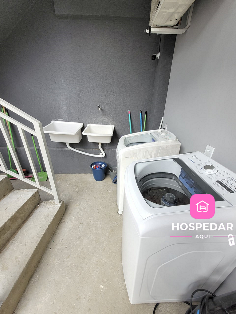 Hotel Dom Pedro -Quarto 5 - Banheiro Compartilhado