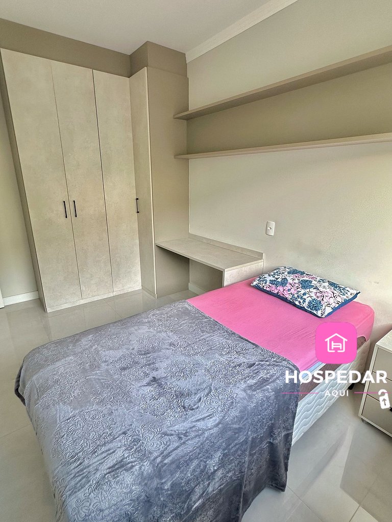 Casa luxuosa com piscina e hidromassagem!