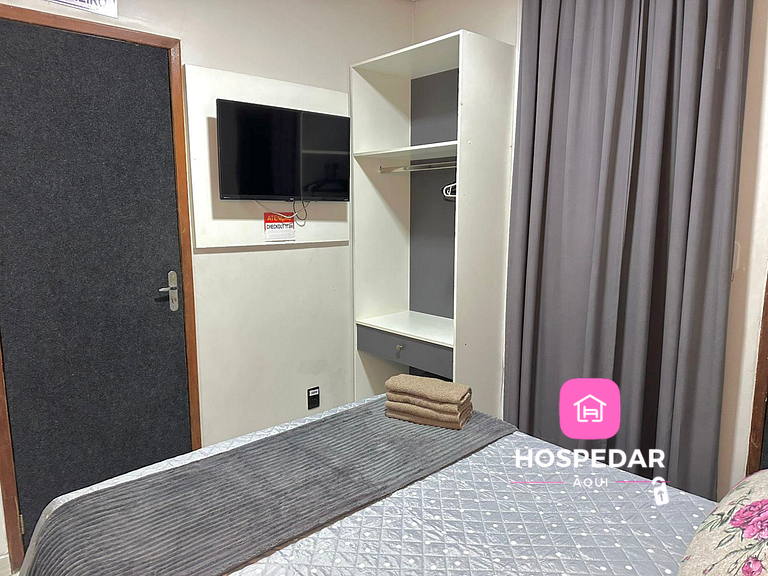 Hotel Dom Pedro -Quarto 10- Banheiro Compartilhado