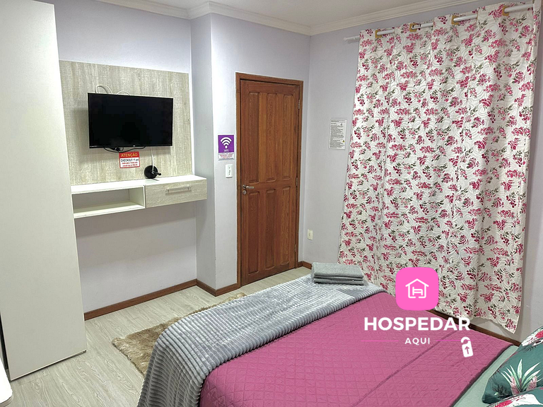 Hotel Flores - Quarto 1 com banheiro compartilhado