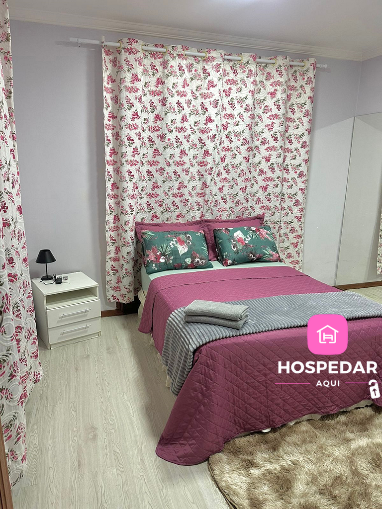 Hotel Flores - Quarto 1 com banheiro compartilhado