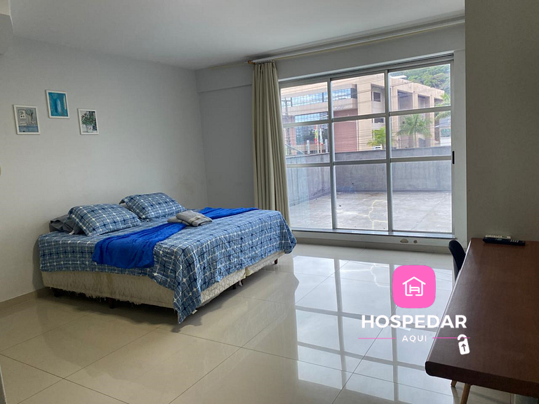 115 - Saint Sebastian Flat