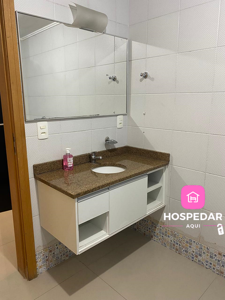 103 - Saint Sebastian Flat