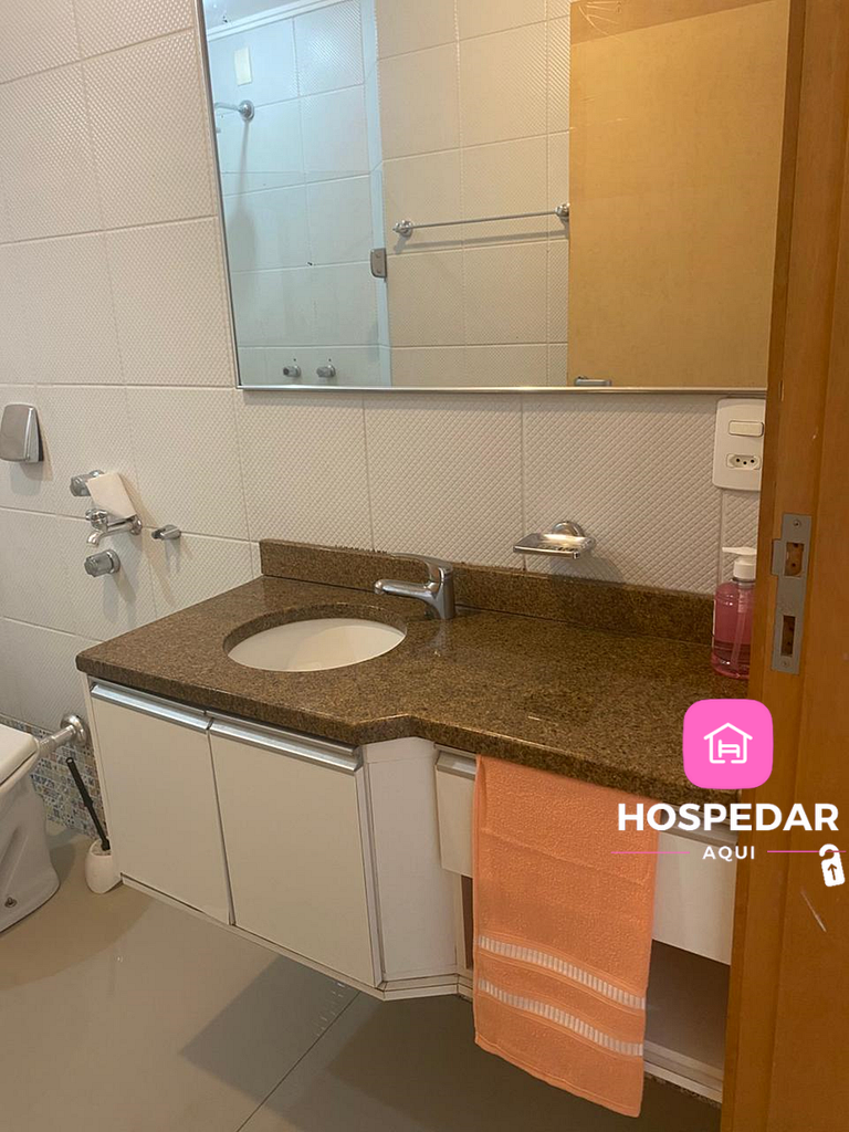 102 - Saint Sebastian Flat