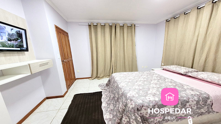 Hotel Flores - Quarto 1 com banheiro compartilhado